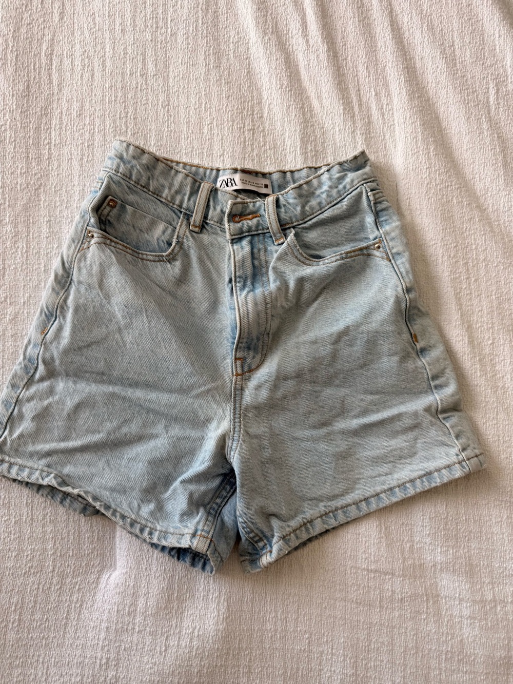 Zara Vintage Light Blue High-Rise Denim Shorts